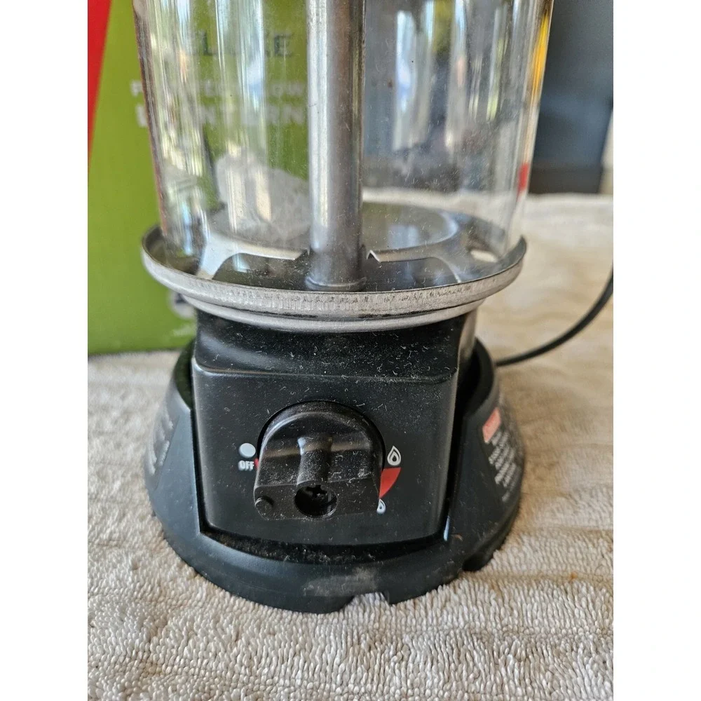 Coleman Lantern Deluxe 2 Mantle 2004 8hr Runtime With Base In Box